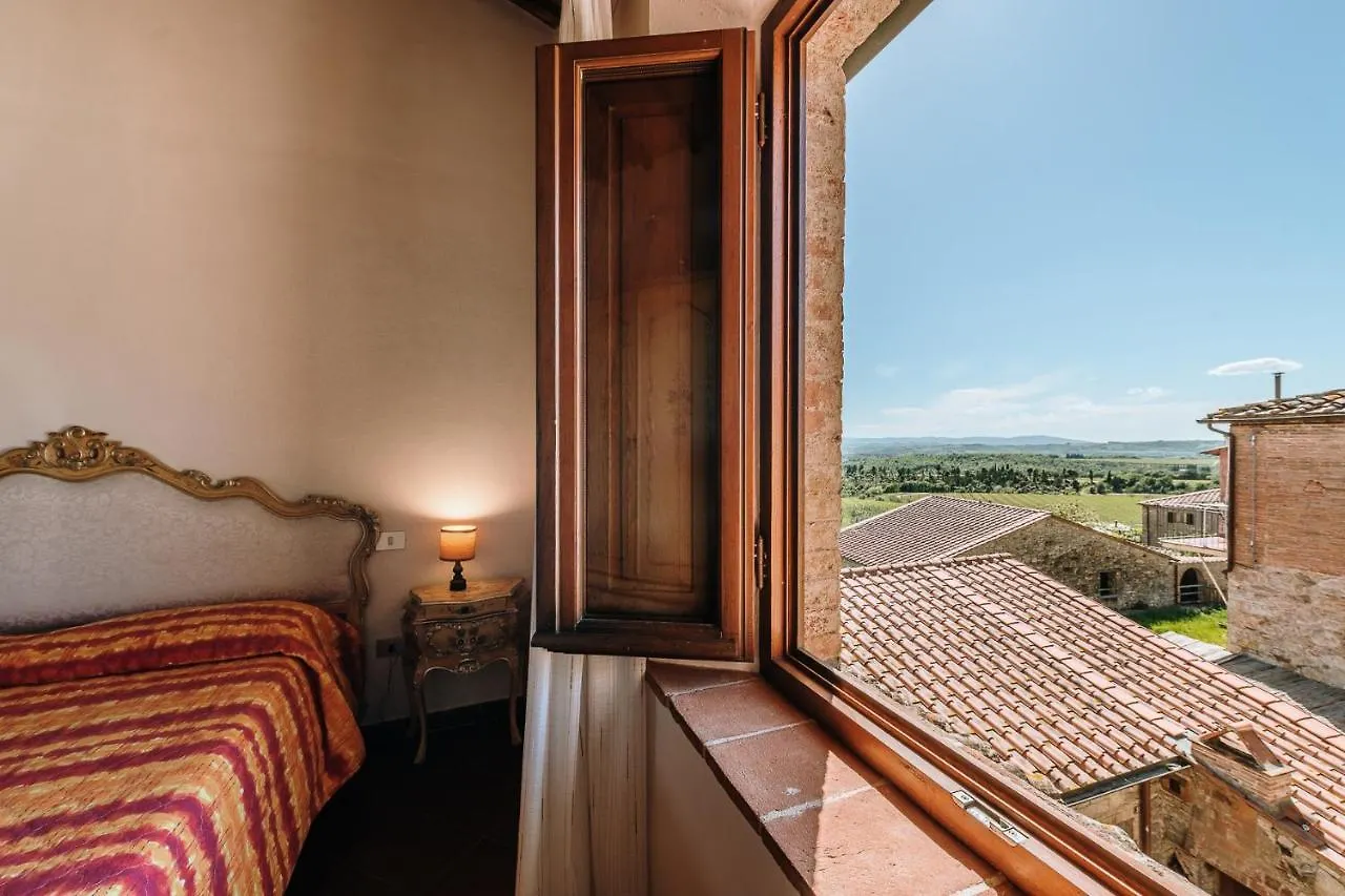 Borgo Villa A Sesta San Gusme Resort