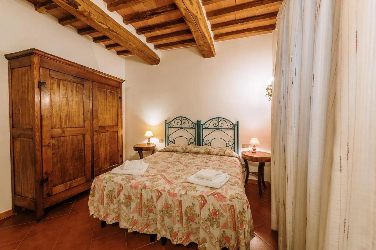Borgo Villa A Sesta San Gusme 3*,